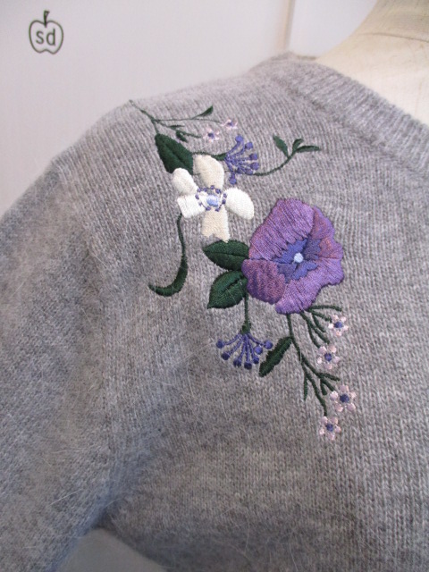 完売Lily Brown リリーブラウン 刺繍ニットプルオーバー : dimanche ...