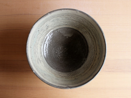 八田亨さんの六寸鉢。_a0026127_18375790.jpg