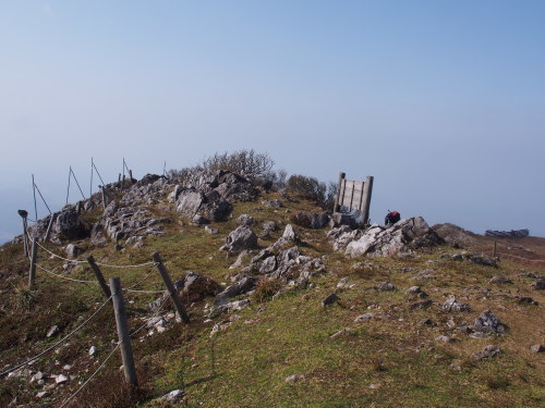 能郷白山・伊吹山　秋の旅行登山 ②　　2016.11.４～６_b0335256_21281374.jpg