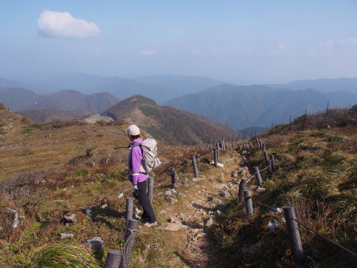 能郷白山・伊吹山　秋の旅行登山 ②　　2016.11.４～６_b0335256_21425756.jpg