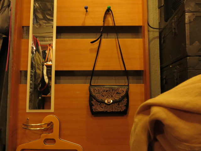 \"RoosterKing × TheThreeRobbers Carving Sholder Bag #6 - ORDER\"ってこんなこと。_c0140560_933449.jpg