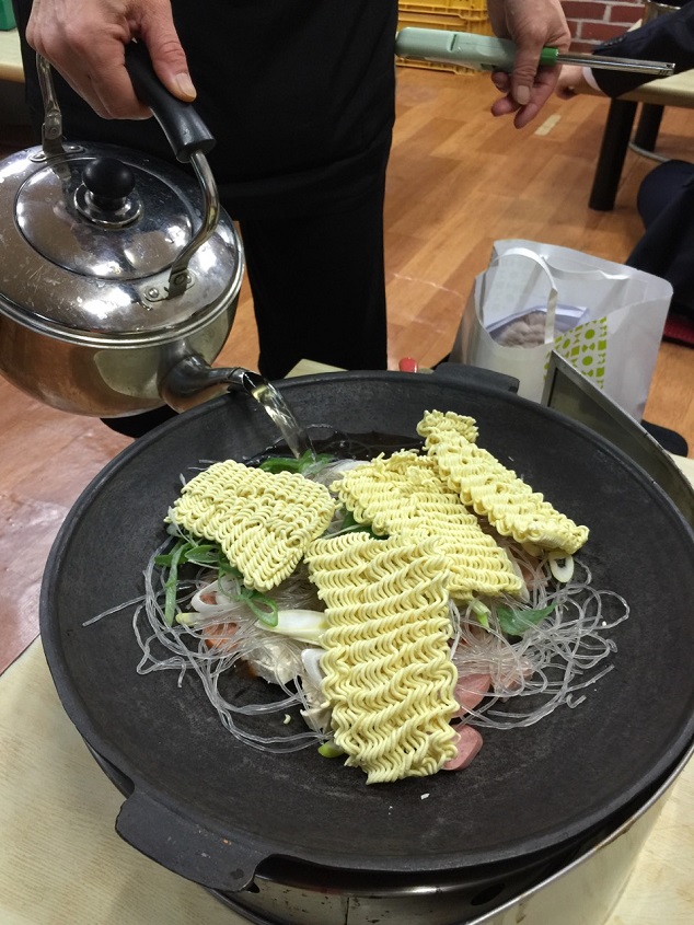 プデチゲの有名店 コアムシッタン_b0060363_17335744.jpg