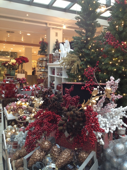 クリスマスを彩る可愛らしい仲間たち_a0136671_1374375.jpg