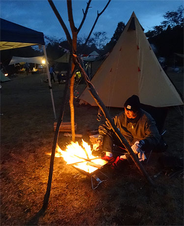 木と戯れ、秋を満喫した極上キャンプ!_c0137404_2111297.jpg