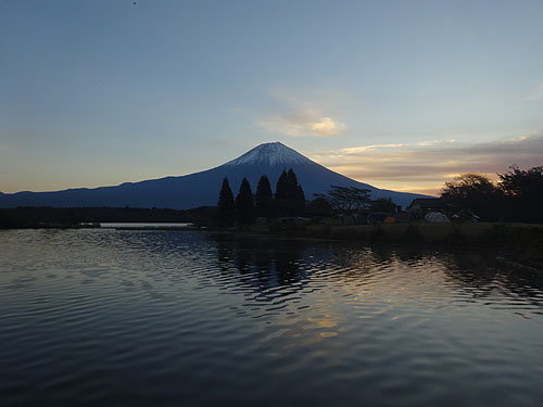 木と戯れ、秋を満喫した極上キャンプ!_c0137404_21115247.jpg