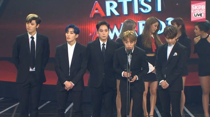 2016 Asia Artist Awards_f0150112_21135057.jpg