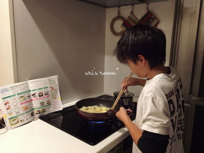 最近買ったお気に入りのコート。それから…息子の料理again!_a0341288_20403826.jpg