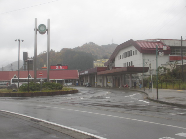 「中野屋　湯沢本店」でへぎそば３人前＋舞茸天ぷら♪_c0169330_9552072.jpg