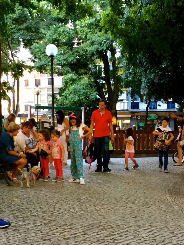 リスボンの小さな公園_a0087957_12542434.jpg