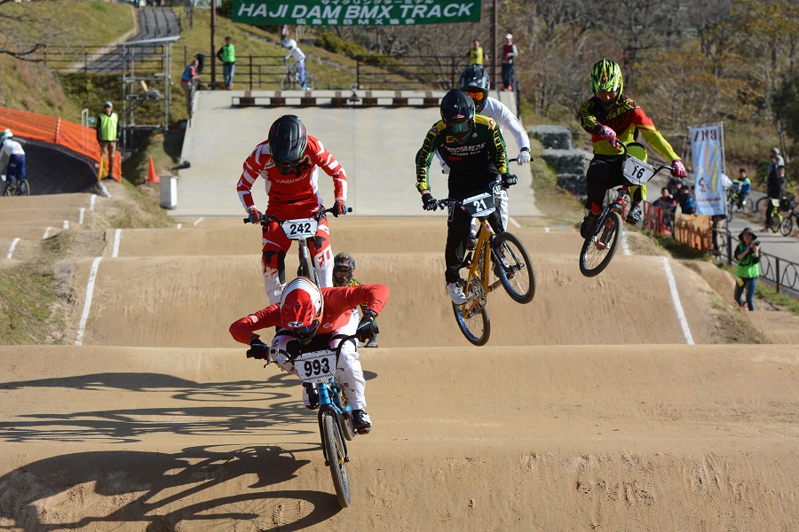 JBMXFシリーズ広島・安芸高田大会の練習日。_a0115667_23171235.jpg