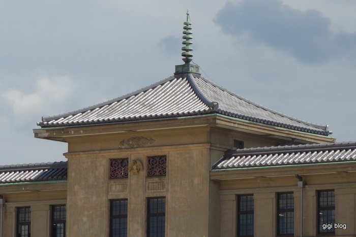 f0374868_08372627.jpg