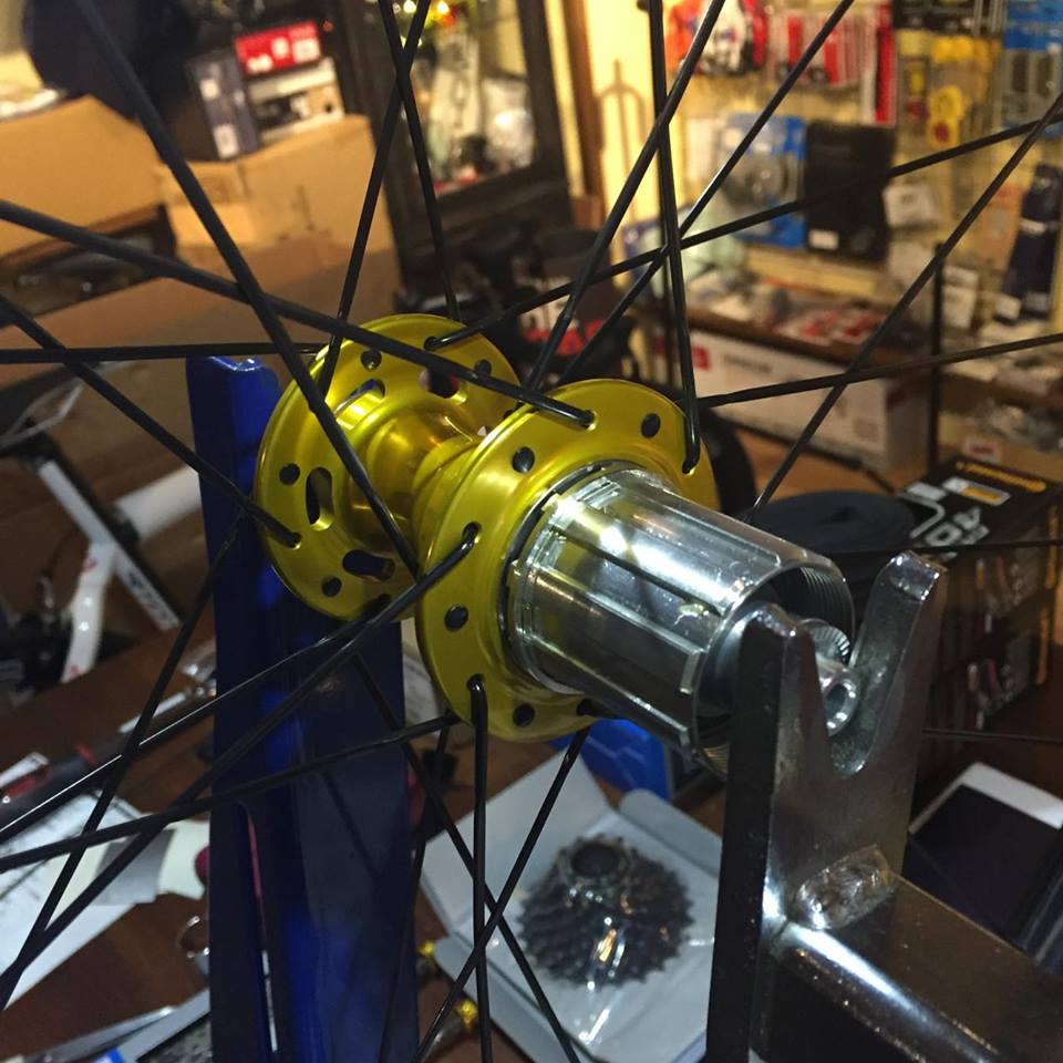 超値下げChris King OS Pewter 廃盤カラー クリスキング速報】 PINK・PEWTER・GOLDカラー 製造中止の