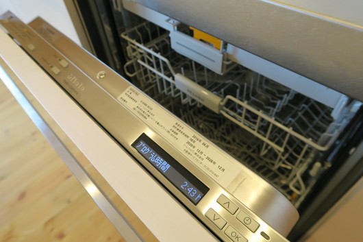 ★造作キッチンへMiele食器洗い機をビルトインしました！_c0156359_2027586.jpg