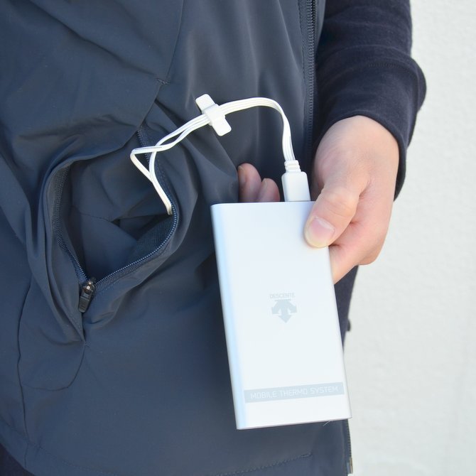 DESCENTE ALLTERRAIN(オルテライン)/ MOBILE THERMO INSULATED 2 IN 1 COAT_d0158579_20590303.jpg
