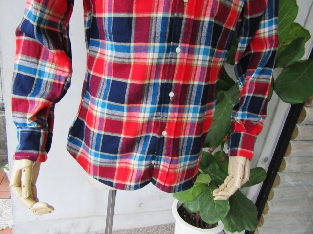INDIVIDUALIZED SHIRTS (NEW) ・・・ 素敵なCHECK柄が入荷しました(^^♪_d0152280_1713673.jpg