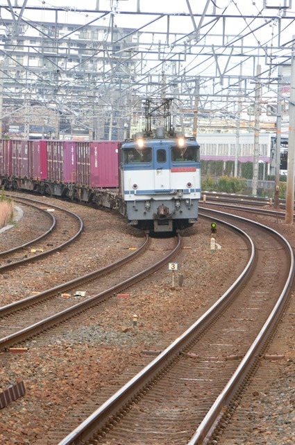 鉄道写真、東海道本線岸辺駅にて・・・・レッドサンダー、EF65の写真撮影_d0181492_00125748.jpg