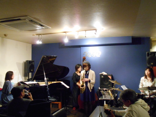 11月19日(土)_f0066211_12281170.jpg