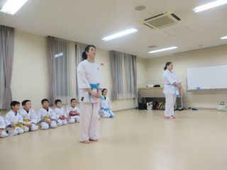 土曜日空手　宮の沢教室・八軒教室_c0118332_19143759.jpg