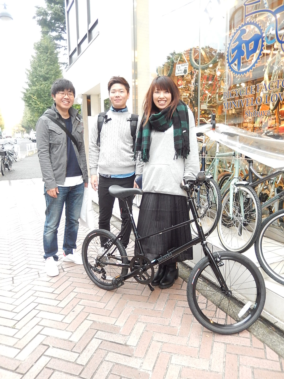 11月19日　渋谷　原宿　の自転車屋　FLAME bike前です_e0188759_18394528.jpg