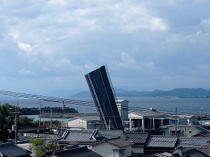 山崎賢人CM地の夜須の架道橋と安芸国虎うどん_d0320739_10435173.jpg