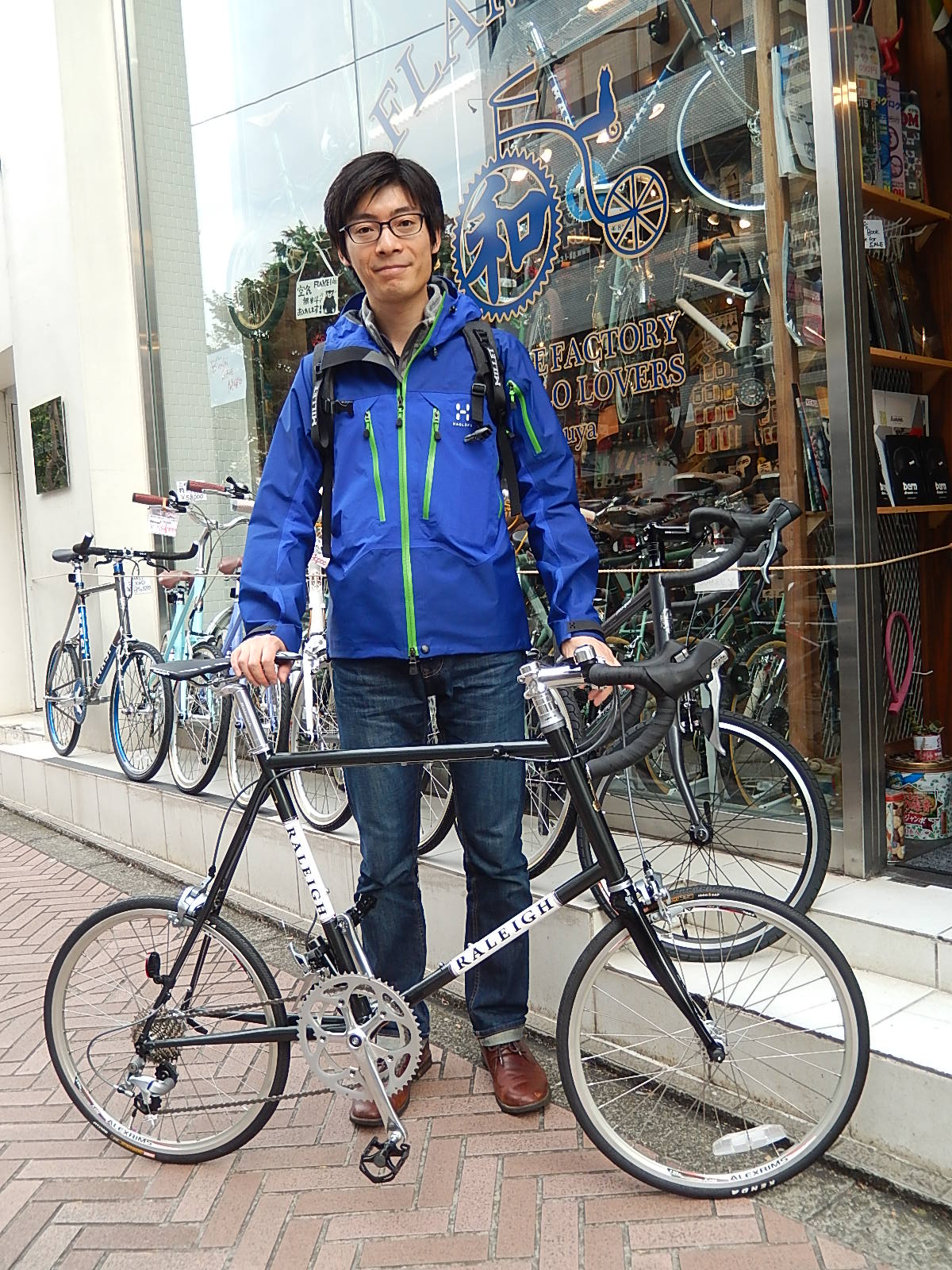 11月20日　渋谷　原宿　の自転車屋　FLAME bike前です_e0188759_18372374.jpg