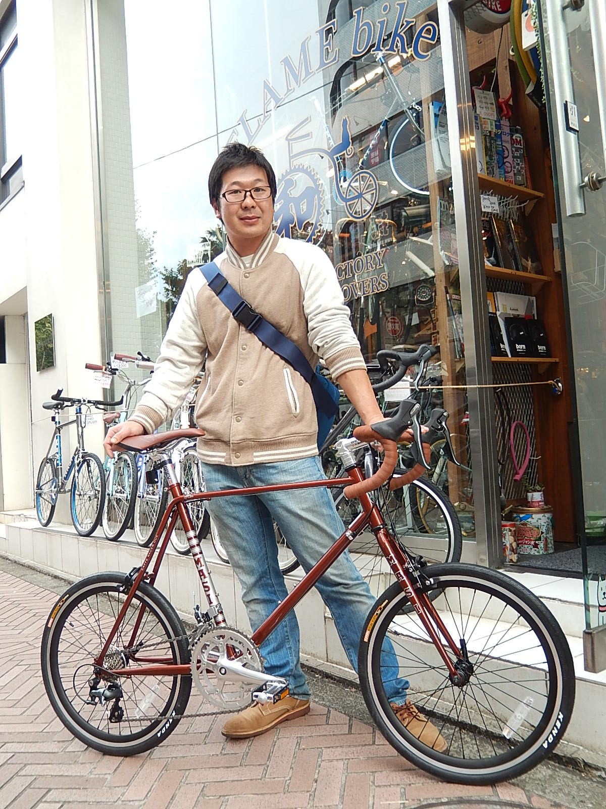 11月20日 渋谷 原宿 の自転車屋 FLAME bike前です_e0188759_18401660.jpg