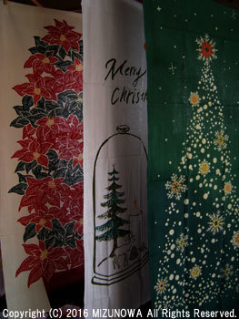 クリスマスを掛ける_d0255366_19485685.jpg