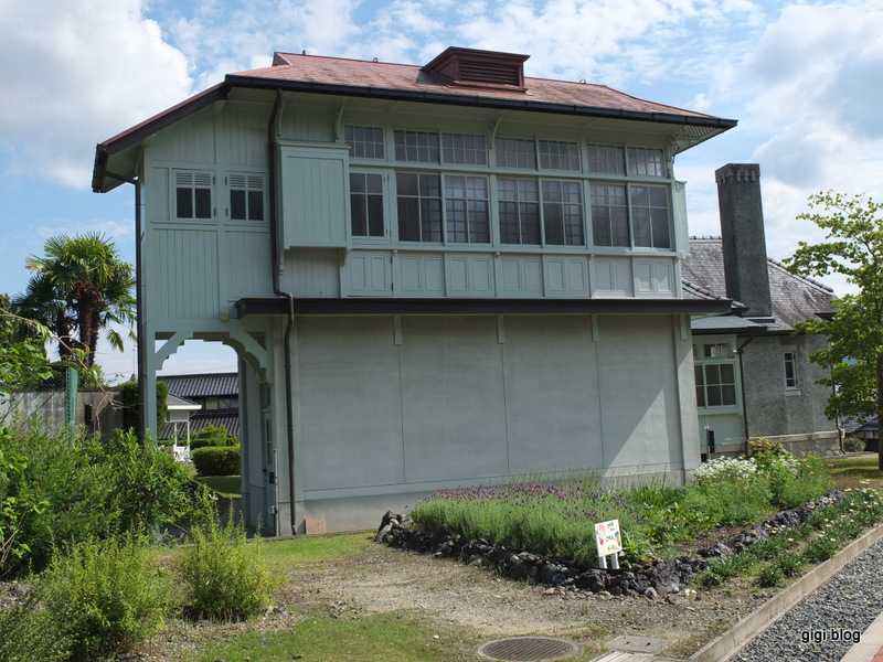 f0374868_00081231.jpg