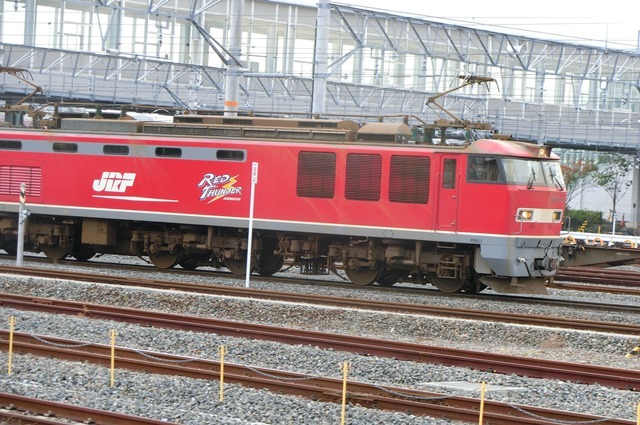 鉄道写真、東海道本線岸辺駅にて・・・・レッドサンダー、EF65の写真撮影_d0181492_17062404.jpg