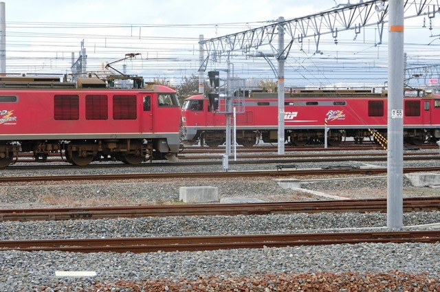 鉄道写真、東海道本線岸辺駅にて・・・・レッドサンダー、EF65の写真撮影_d0181492_17085094.jpg