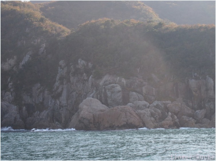 但馬海岸遊覧船で山陰海岸ジオパークめぐり！_c0103830_18344095.jpg