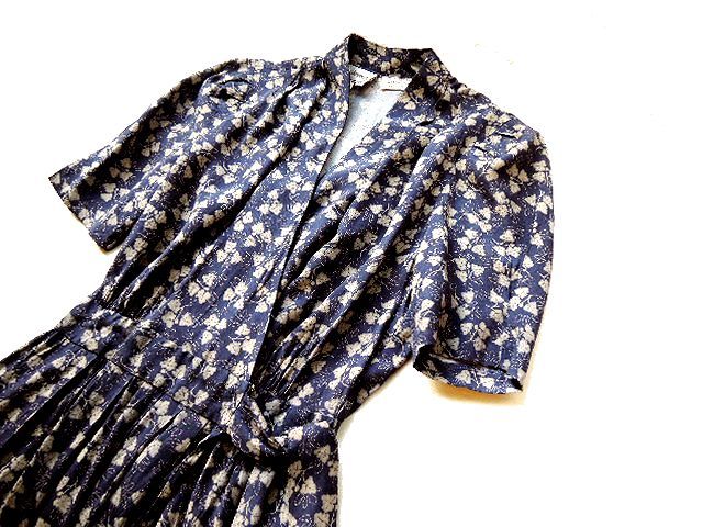  Brown Knit Cardigan, Blue Print Blouse & Dress ♪_c0220830_19572483.jpg