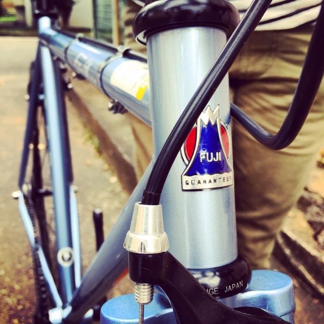 2017 FUJI FEATHER フェザー fuji フジ 自転車女子 おしゃれ自転車 ピストバイク シングルスピード クロスバイク 自転車ガール_b0212032_10361424.jpg