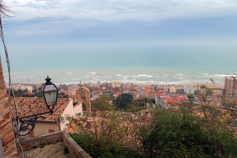 海好き散歩お伴ネコ、イタリア_f0234936_4554848.jpg