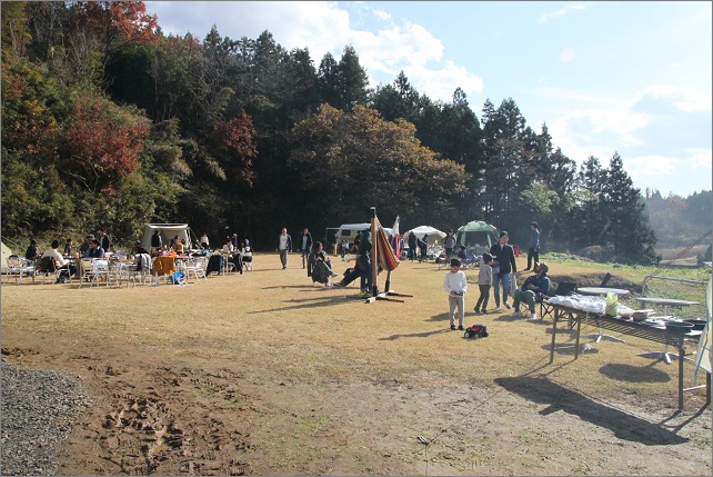 11.20 On the Earth CAMP THE DAY 2016 FOOD BY DINER＆CAFE LODGE_b0102140_16594253.jpg