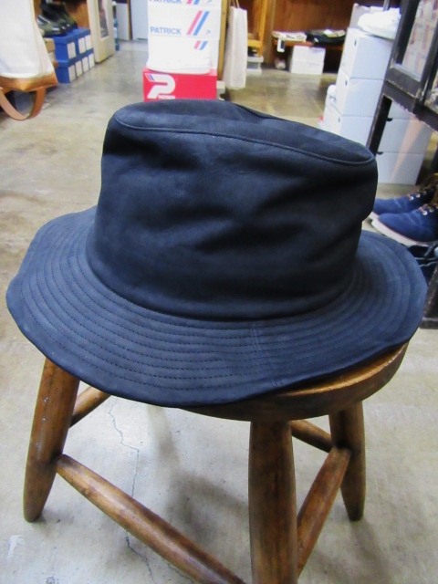 素敵な大人の職人帽子(MORNO) ・・・ BLACK NUBAK LEATHER HAT!★!_d0152280_1430368.jpg