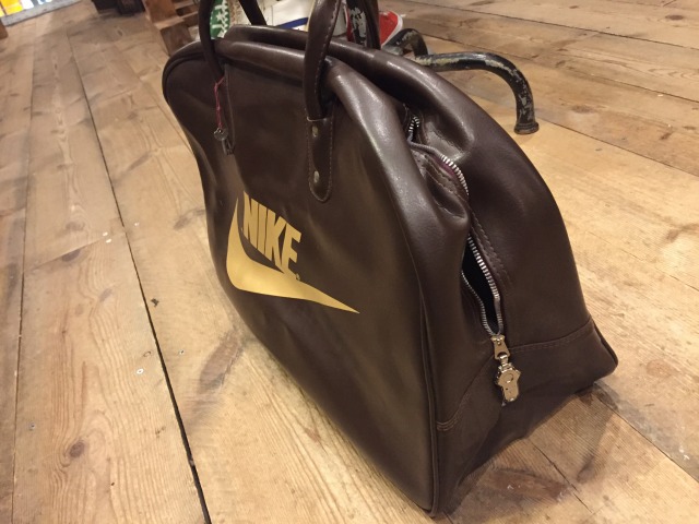 NIKE_d0121303_1971992.jpg