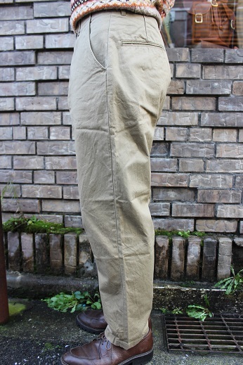 ANACHRONORM \"CHINO TAPERED TROUSERS\" ご紹介_f0191324_08584292.jpg