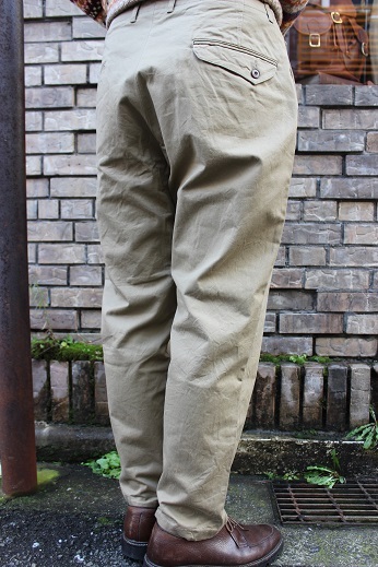 ANACHRONORM \"CHINO TAPERED TROUSERS\" ご紹介_f0191324_08585395.jpg
