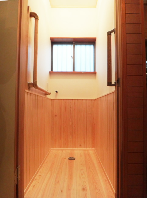 M様邸トイレ改装工事_c0184295_15333919.jpg