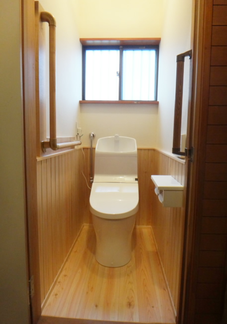 M様邸トイレ改装工事_c0184295_15343695.jpg
