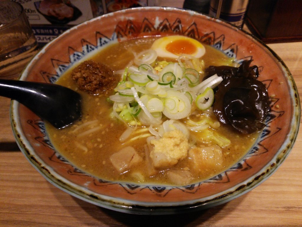 弟子屈味噌ラーメン（弟子屈ラーメン新千歳空港店：2016年112杯目）_b0128821_04033137.jpg