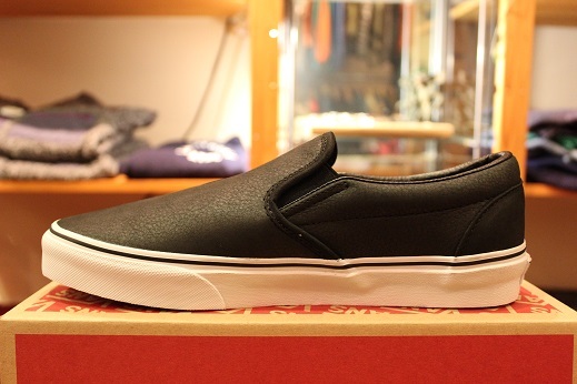 VANS プレミアムな \"CLASSIC SLIP-ON\" ご紹介_f0191324_09063421.jpg