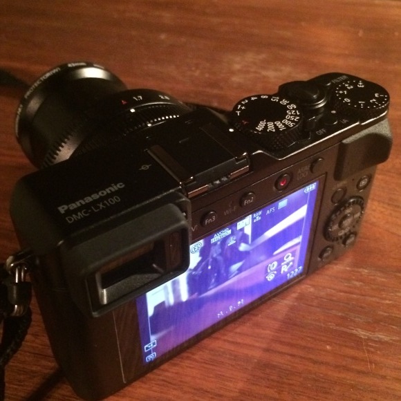 パナのルミックスLX100…絶賛愛用中のカメラがなんと。_e0246661_16013925.jpg