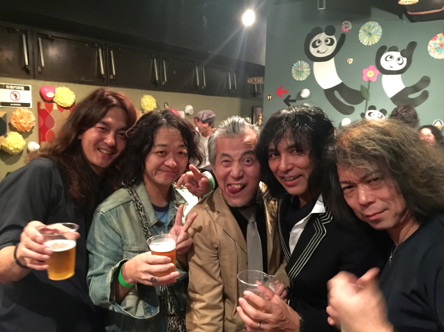ロジャーさん おめでとうございます Congratulations To Mr Roger Takahashi ベーシスト高橋竜奮闘記