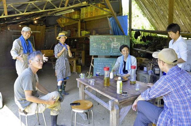 しあわせみかん山（高知新聞/2016.10.24より）_a0051539_10171773.jpg