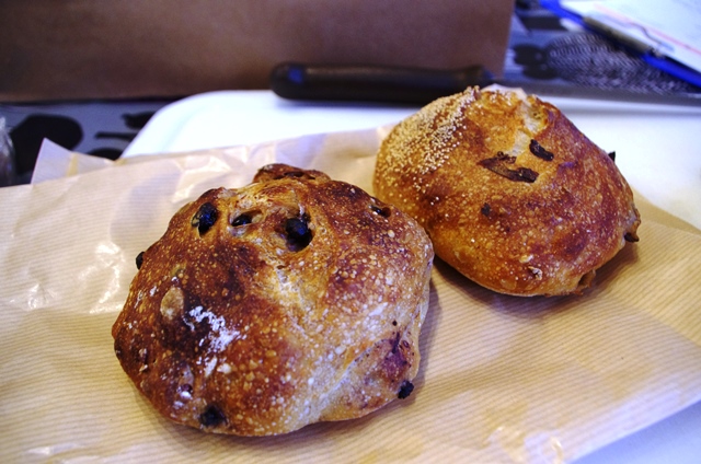 焼きたてロデブ_e0167593_23593410.jpg