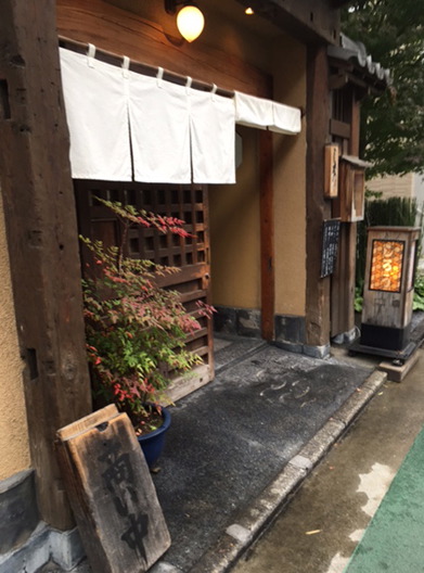 粋な佇まいの、、そば処_f0061394_1435529.jpg