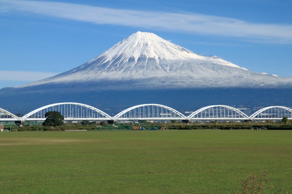 新雪の富士山_a0188405_22104833.jpg