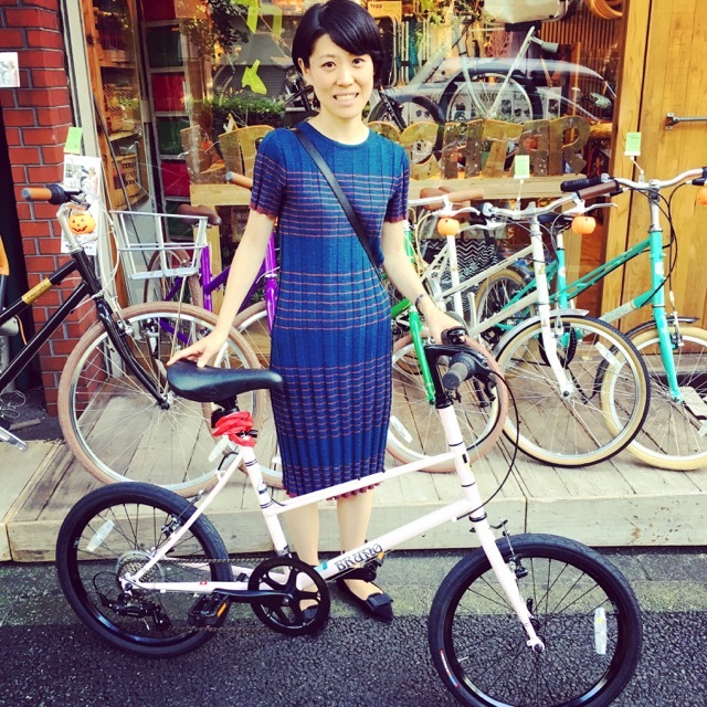 ☆今日のバイシクルガール☆ 自転車女子 おしゃれ自転車 自転車ガール 自転車女子 ミニベロ クロスバイク ライトウェイ トーキョーバイク_b0212032_11172352.jpg